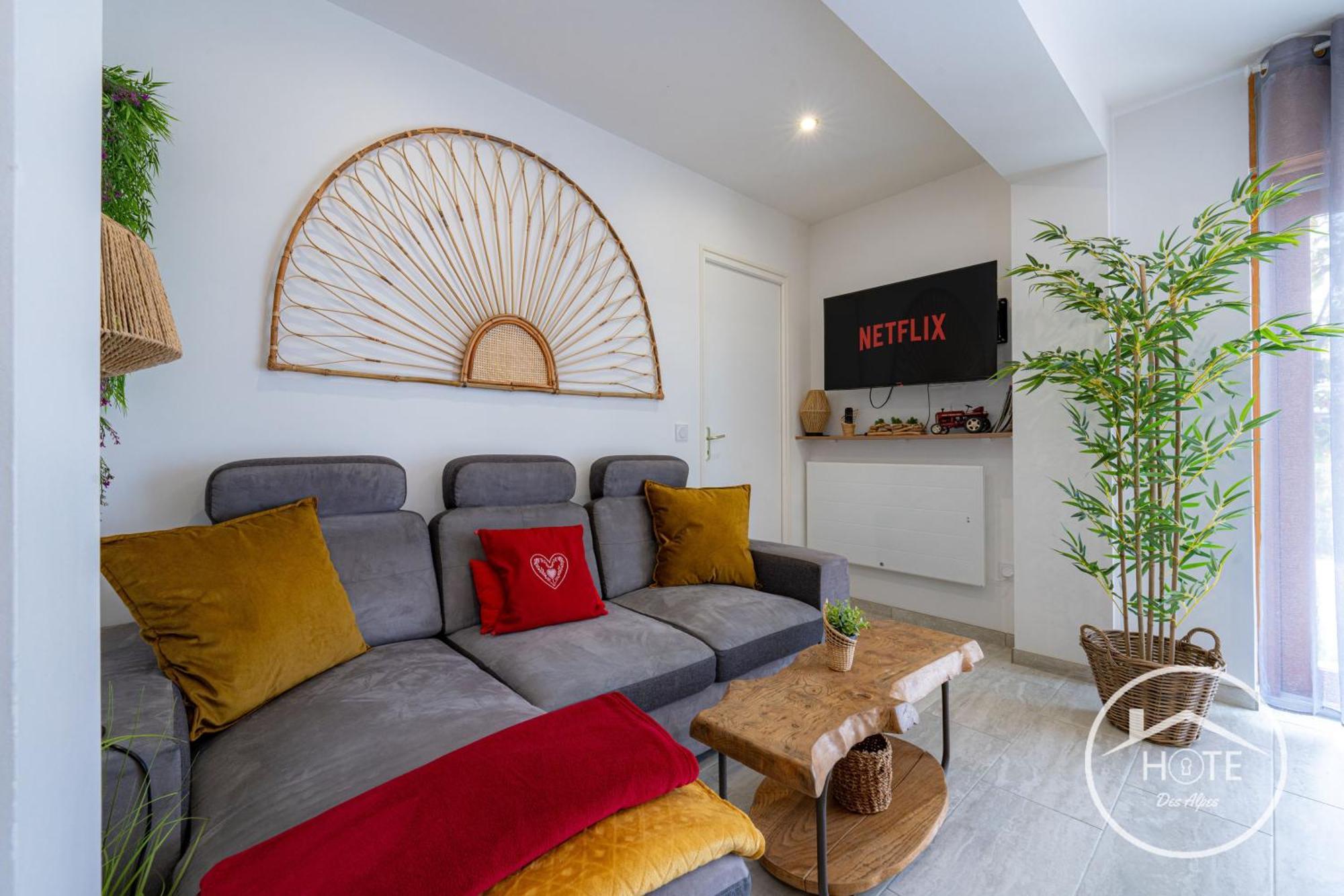 Appartement Entre Lacs Et Montagnes-jardin-wifi Gruffy