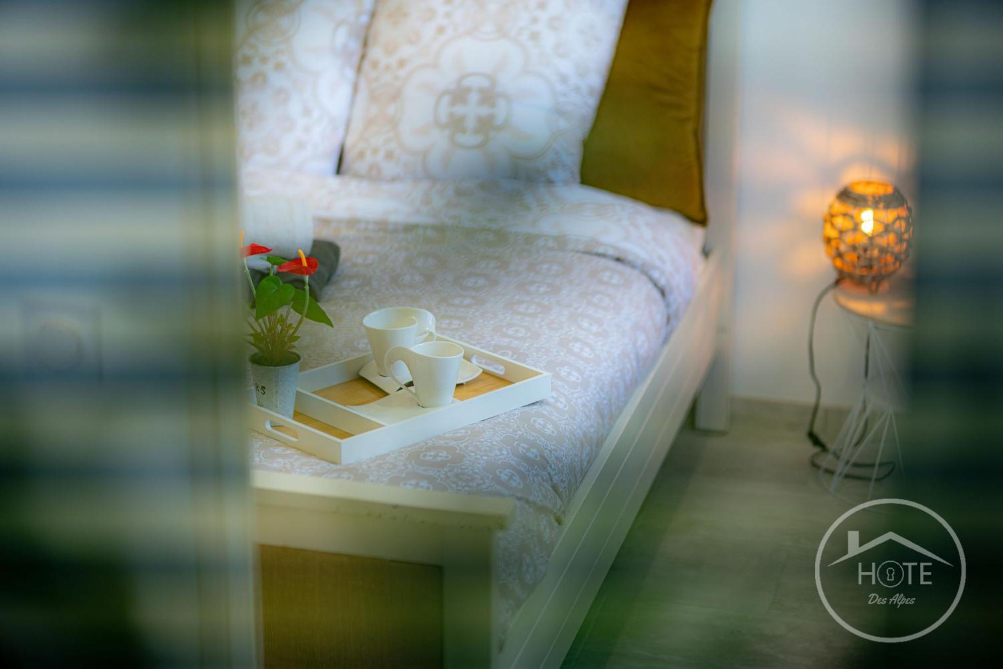 Appartement Entre Lacs Et Montagnes-jardin-wifi