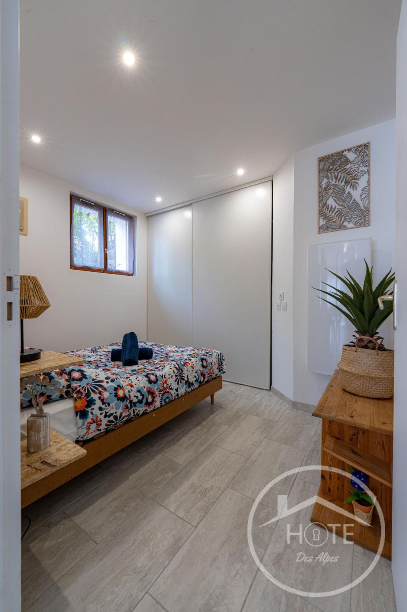 Appartement Entre Lacs Et Montagnes-jardin-wifi *