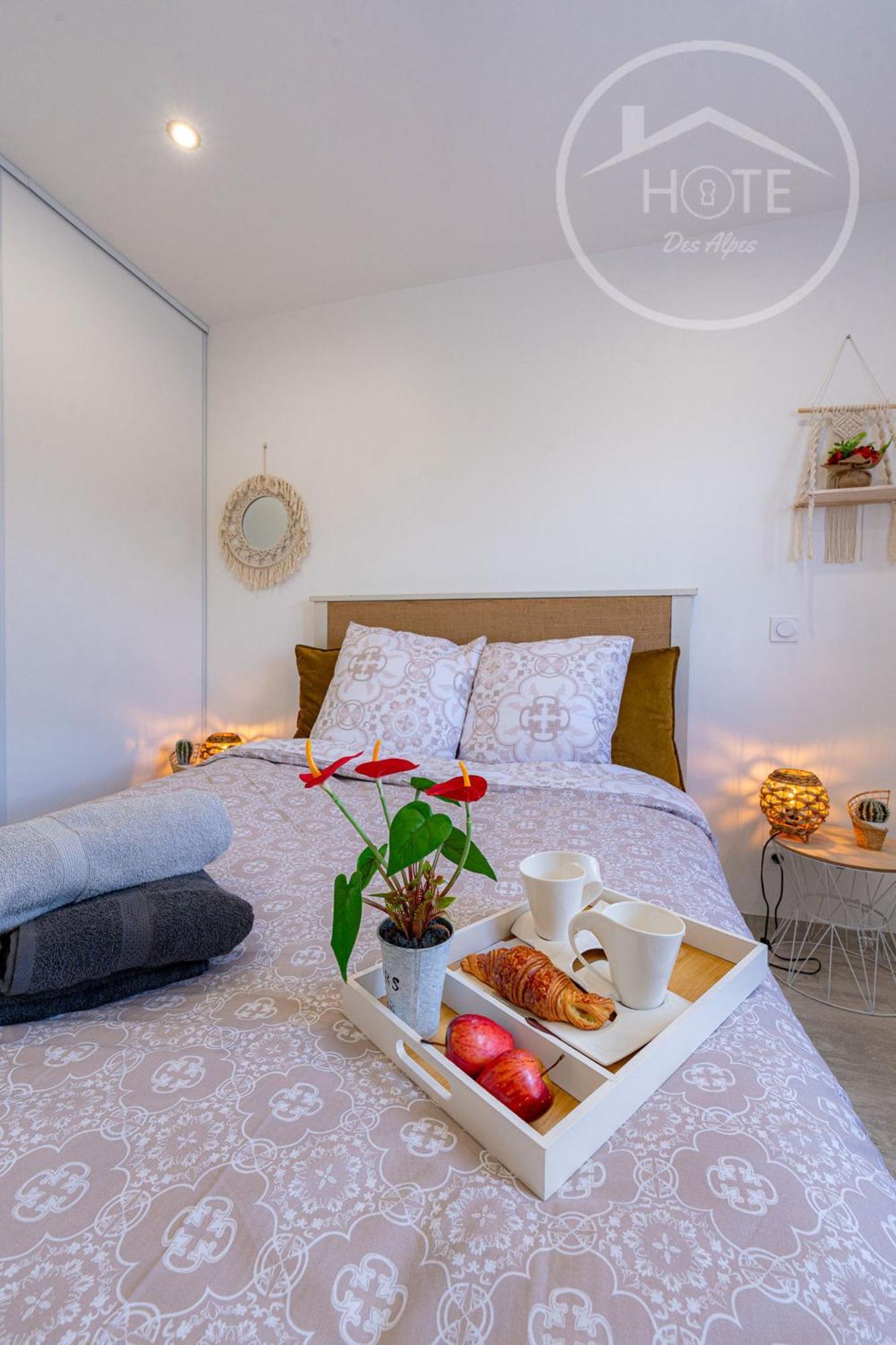 Appartement Entre Lacs Et Montagnes-jardin-wifi